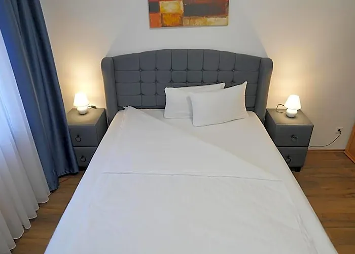 Bovino Hotel *